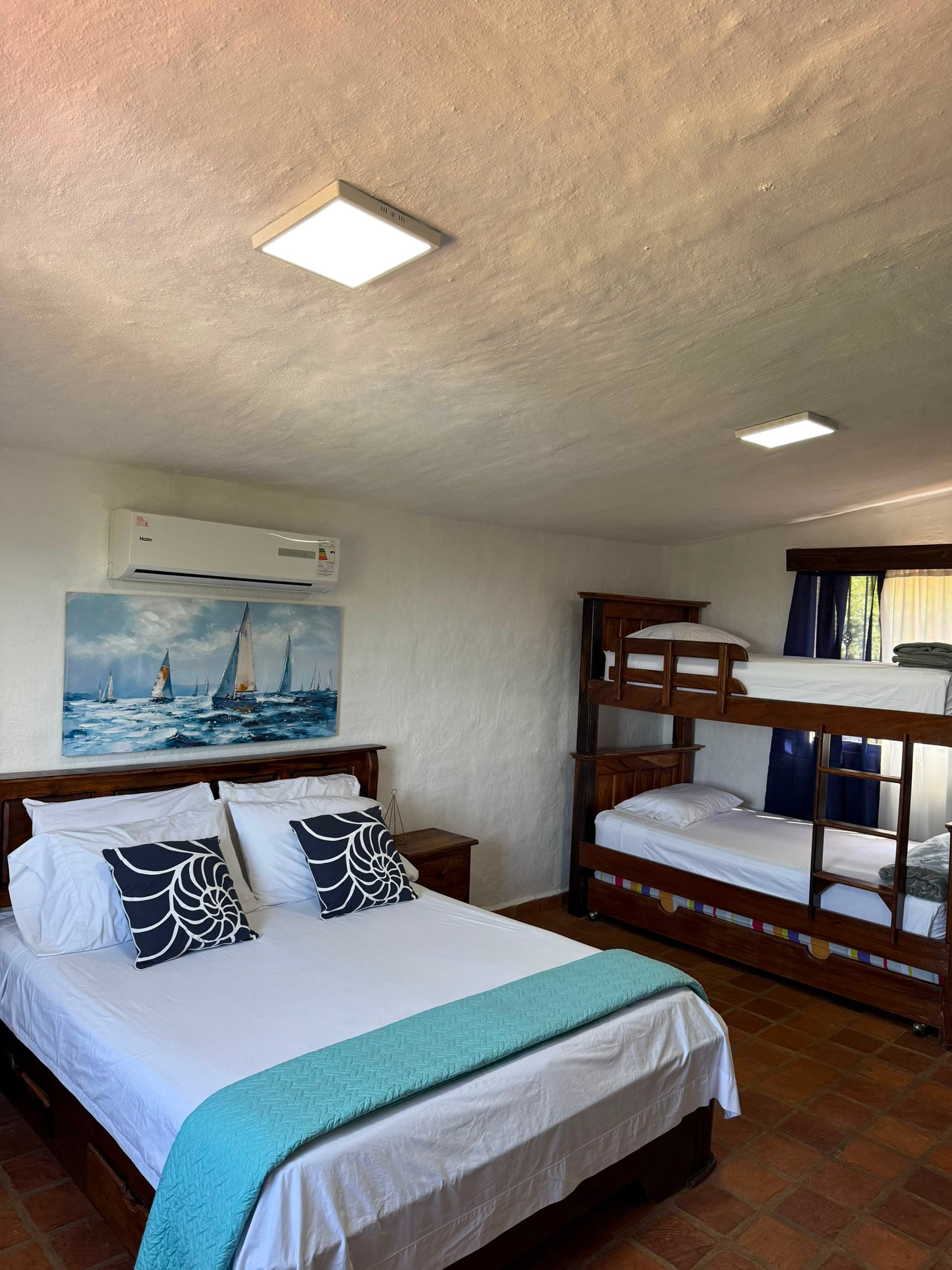 Habitación múltiple con literas